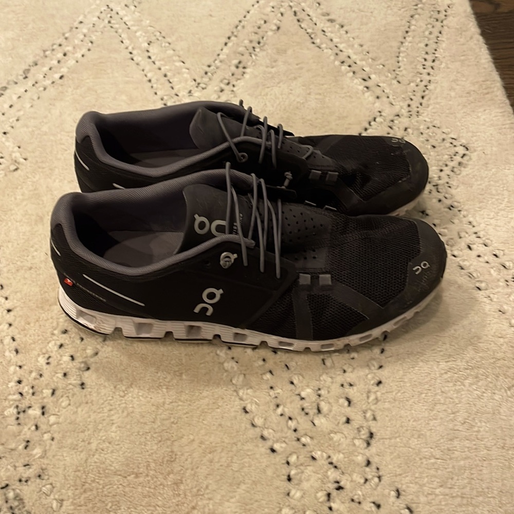 Black Cloud 5 shoes